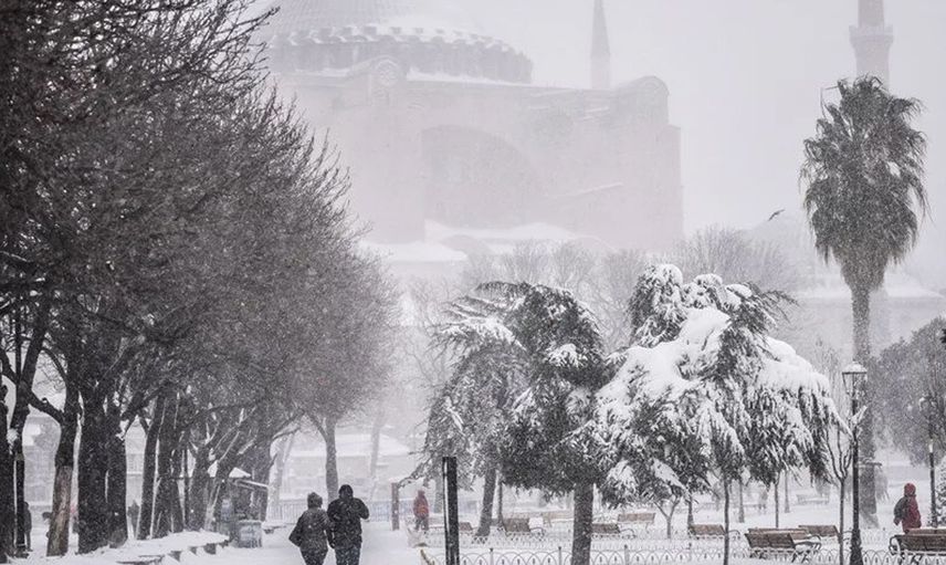 İstanbul'da karın yağacağı tarih belli oldu: Meteorolojiden uyarı geldi