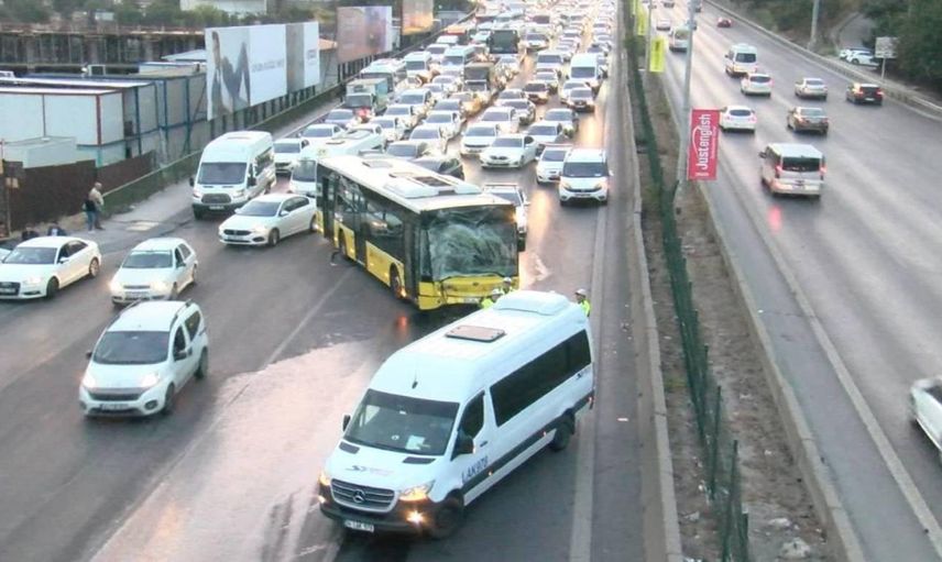 İstanbul’da korkutan kaza: 2 İETT otobüsü çarpıştı