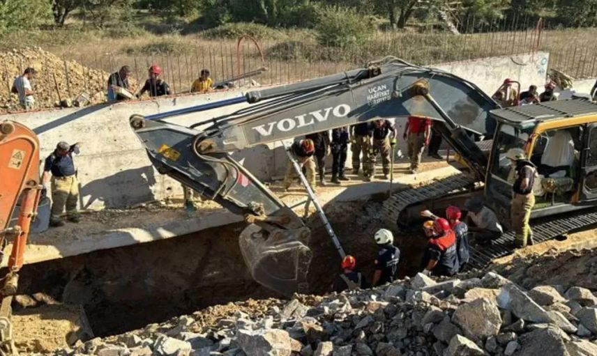 İstanbul'da Şantiye Faciası: Tuzla'daki Göçükte 2 İşçi Hayatını Kaybetti