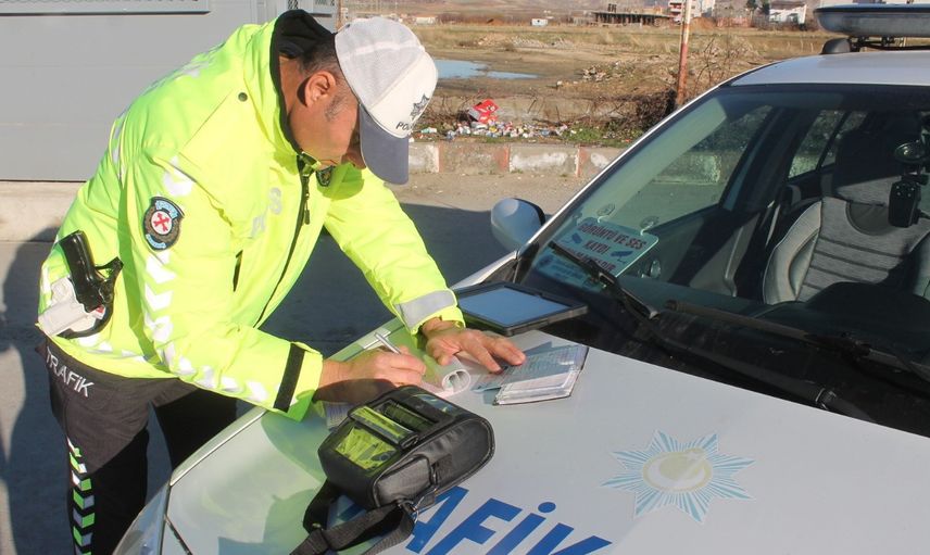 İstanbul’da tatil sonu uygulaması: Okul servisleri ve şoförler denetlendi