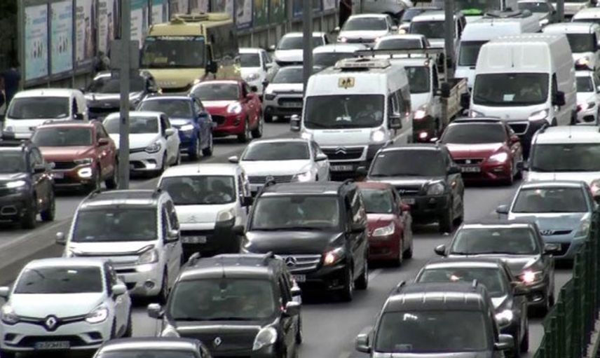 İstanbul'da Trafik Yoğunluğu Yaşandı