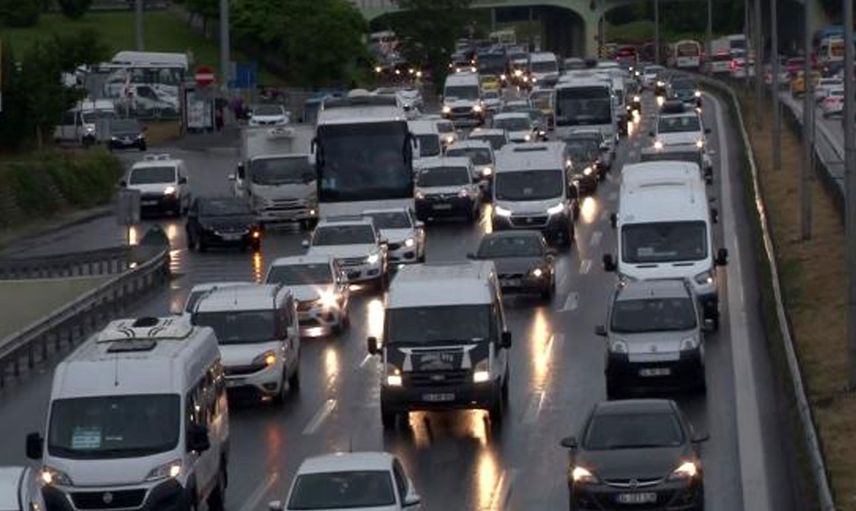 İstanbul'da Trafik Yoğunluğu Yüzde 70'e Ulaştı