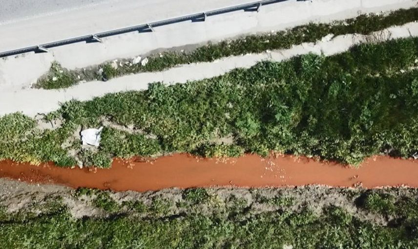 İstanbul’da Turuncu Dere Görüntüsüyle Korkuttu