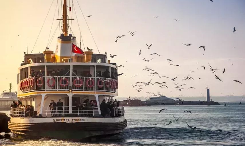 İstanbul'da ulaşıma lodos engeli