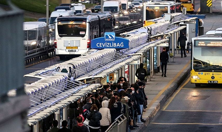 İstanbullu vatandaşlar Ekrem İmamoğlu'na tepkili: Taksi, İmamoğlu'ndan daha ucuz!