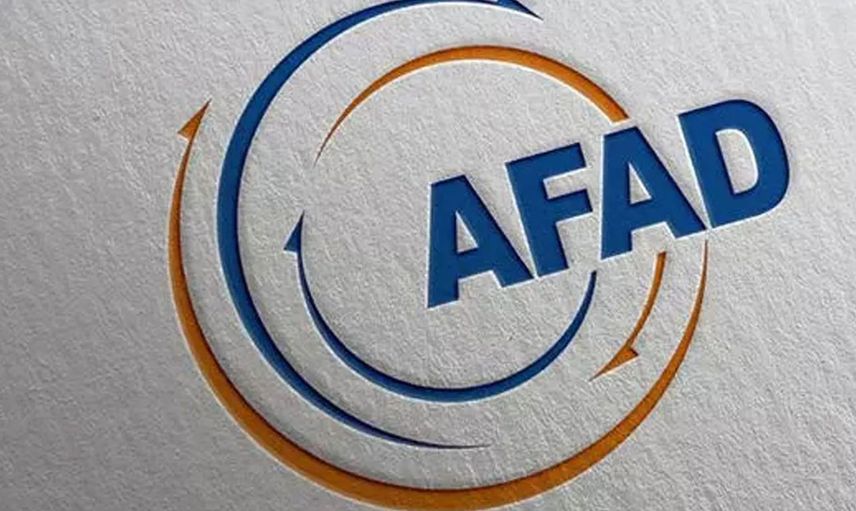 İstanbul'u etkisi altına alan sağanak yağış hayatı olumsuz etkiledi! AFAD vatandaşlara tedbirli olmaları konusunda uyardı!