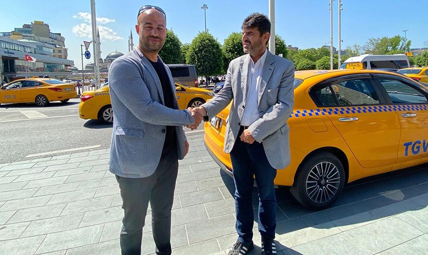 İstanbul'un göbeğinde 25 Mayıs Dünya Etik Günü'nde taksicilere sosyal deney!