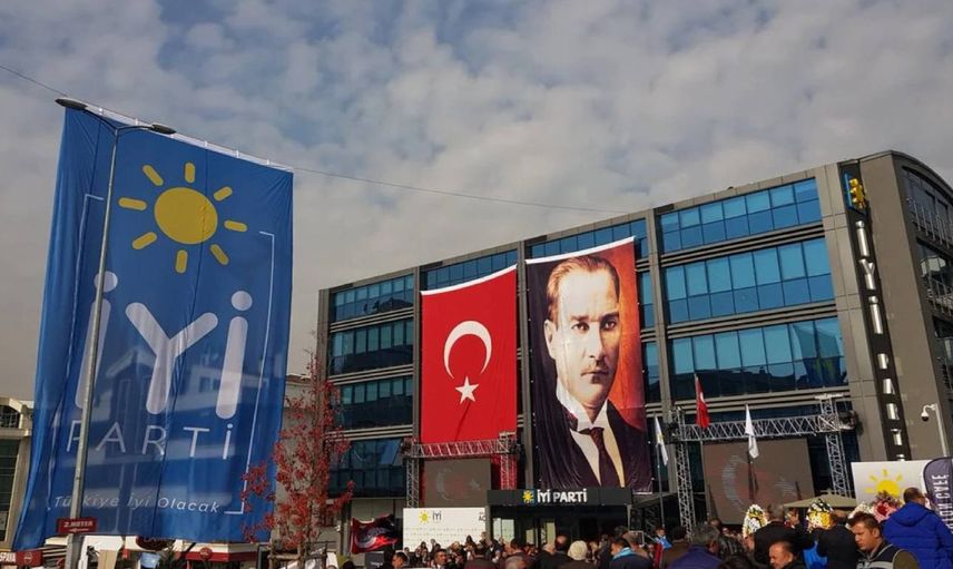 İYİ Parti’de istifa depremi büyüyor: Bir isim daha ayrıldı