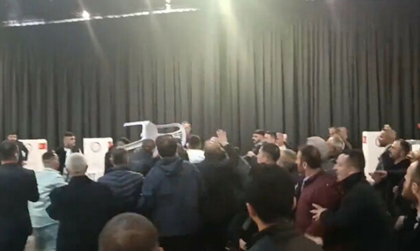 İYİ Parti’de kavga: Yumruklar konuştu