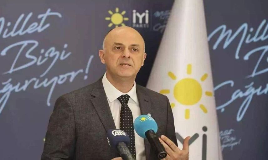 İYİ Parti’nin önemli isimlerinden biriydi: Ümit Özlale kimdir, hangi görevlerde bulundu?