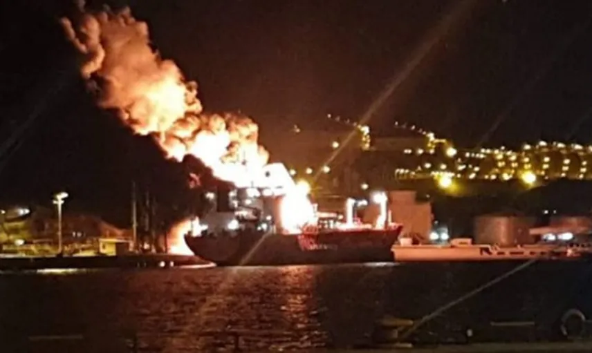 İzmir Aliağa'da Gemi Yangını: 1 Ölü 16 Yaralı 