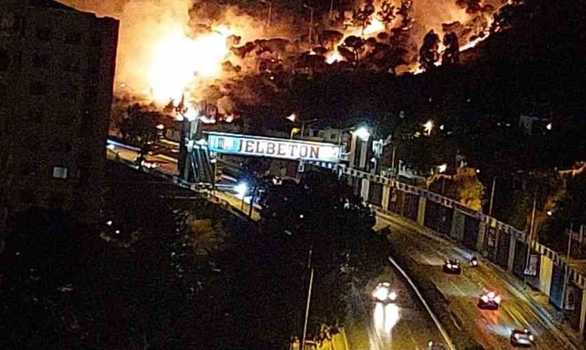 İzmir Bayraklı'daki Korkutucu Yangın Kontrol Altına Alınmaya Çalışılıyor