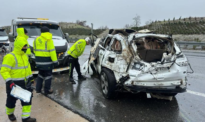 İzmir-İstanbul Otoyolu'nda korkutan zincirleme kaza: 1 ölü, çok sayıda yaralı var