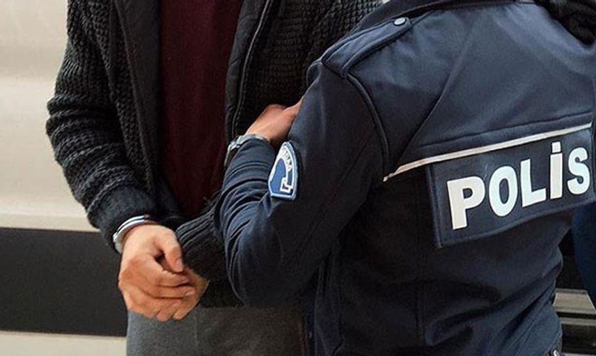 İzmir'de 4 Senedir Saklanan FETÖ Zanlısı Yakalandı