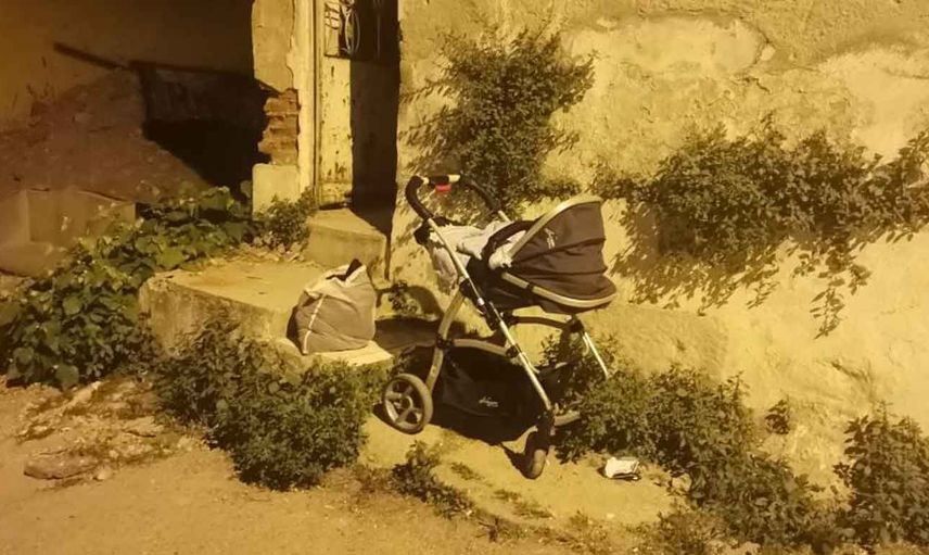 İzmir’de dehşet olay: Yanında bebeği bulunan anne, tartıştığı kadın tarafından defalarca bıçaklandı!