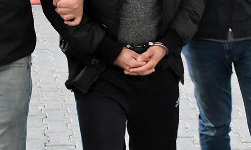 İzmir'de FETÖ'ye Yönelik Operasyon Gerçekleşti