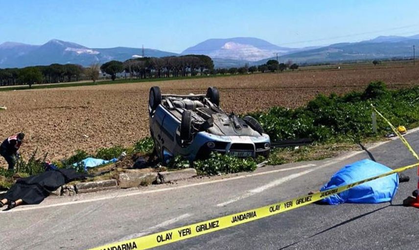 İzmir’de Korkunç Kaza Gerçekleşti: 3 Ölü, 4 Ağır Yaralı