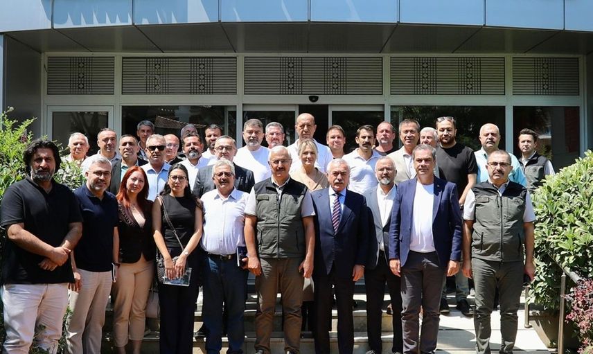 İzmir'de Orman Yangınları ve Ağaçlandırma Çalışmaları Hakkında Bilgilendirme Toplantısı