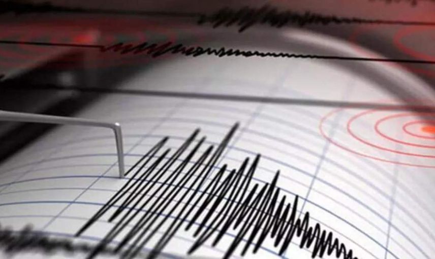 İzmir’de paniğe sebep olan deprem: Çevre illerde de hissedildi