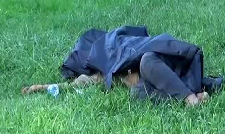İzmir'de Parkta Erkek Cesedi Bulundu