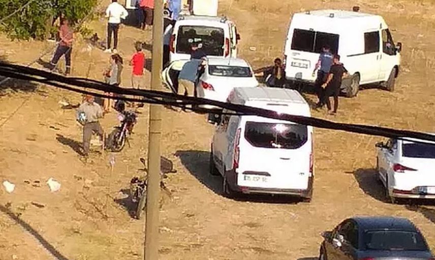 İzmir'de Şüpheli Ölüm! Boş Arazide Erkek Cesedi Bulundu