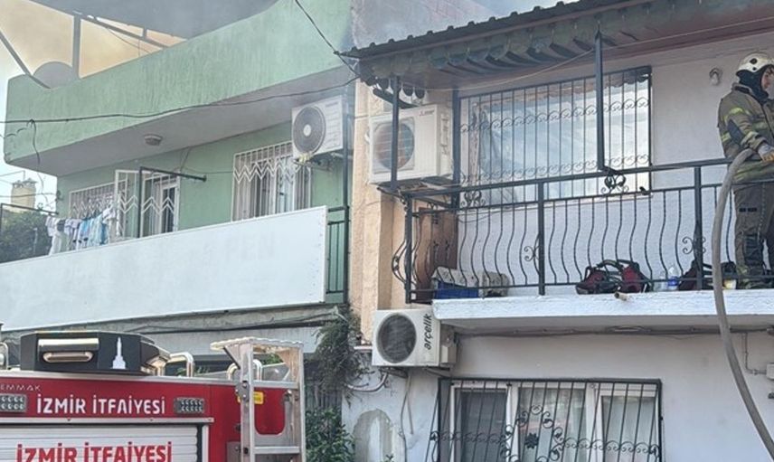 İzmir'de Yangın Paniği: Çevredeki Evler Tehlikede