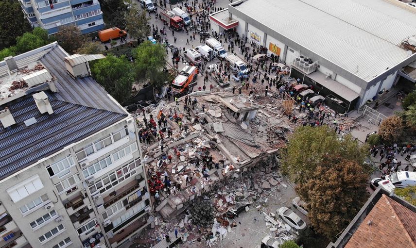 İzmir'deki Deprem Konutlarının Teslimine Başlanacak