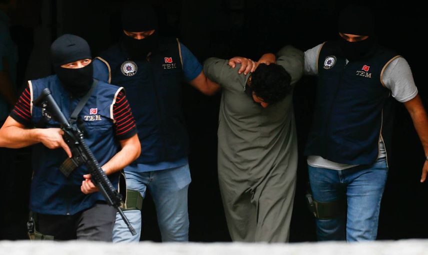 Jandarma ekiplerinden Mahzen-8 operasyonu: 20 şüpheli yakalandı