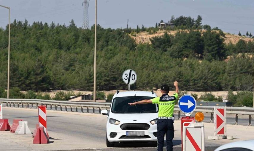 Jandarmadan huzur-güven uygulaması: 87 aranan şahıs yakalandı