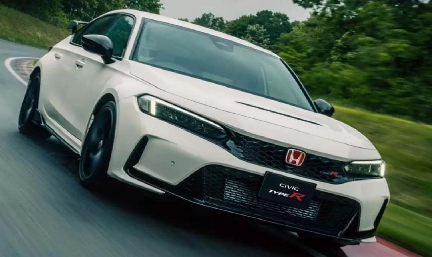 Japon otomotiv devi otomobil tutkunlarını çıldırtacak bir modelle piyasada: Honda Civic TypeR yeni 2023 modelini görücüye çıkardı. Honda Civic Type R ne kadar? Türkiye'de var mı?