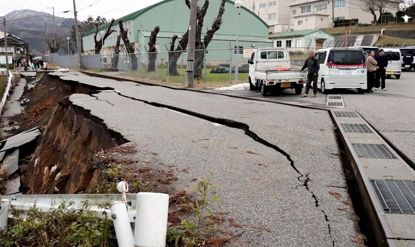 Japonya'da iki deprem daha! Ölenlerin sayısı 64'e yükseldi