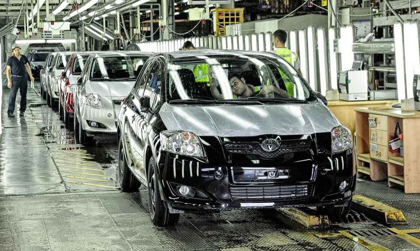 Japonya'da meydana gelen 7,4 büyüklüğündeki deprem Toyota'nın faaliyetlerini askıya almasına neden oldu