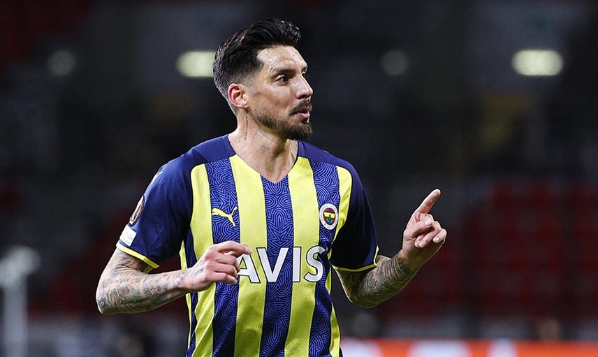 Fenerbahçe'den ayrılan Jose Sosa hangi takıma transfer olacak? Ümraniyespor Jose Sosa'yı transfer etmek istiyor