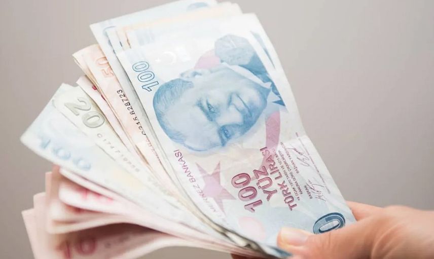 Jülide Sarıeroğlu müjdeyi verdi: Engelli ve yaşlı yakınlarına kısmi sigorta imkanı geliyor