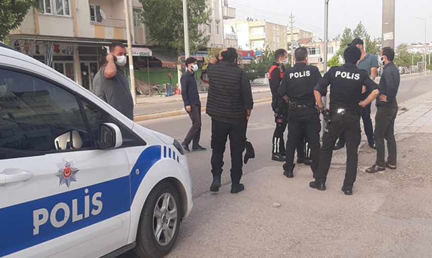 Kadına Şiddeti Önlemeye Çalışırken Dayak Yedi
