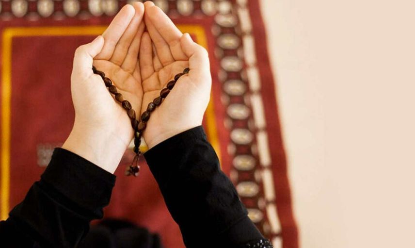 Kadir gecesi adetli olan kadın ne yapmalı, ibadet etmeli? Kadir gecesi regl olanlar ibadetlerini nasıl yapmalı? Diyanet açıklaması