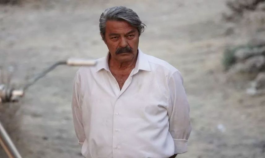 Kadir İnanır’dan korkutan haber:  Sabah saatlerinde inme geçirdi! Hastaneye kaldırıldı