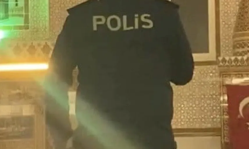 Kadirli Emniyet Müdürü Namaz Sonrası Müezzinlik Yaptı