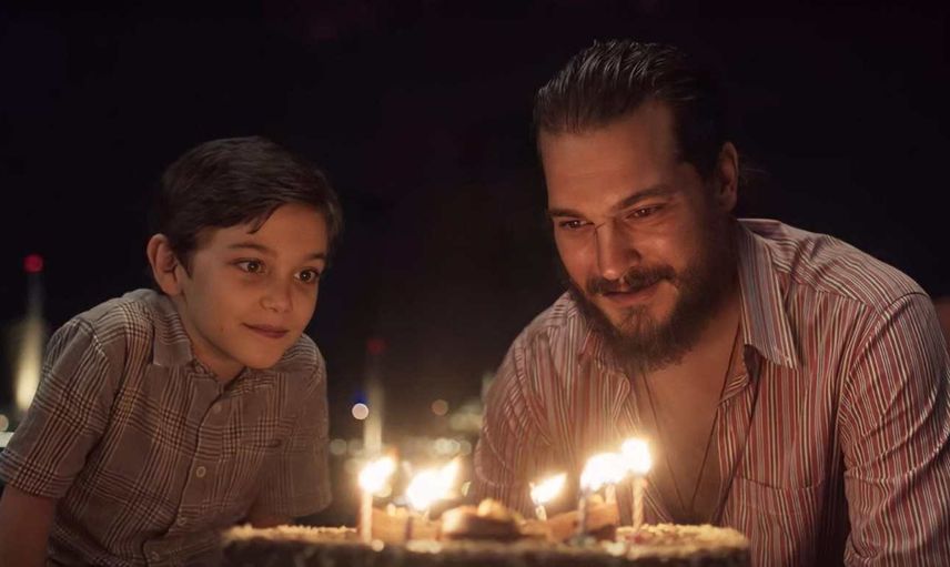 Kağıttan Hayatlar film konusu ve oyuncuları