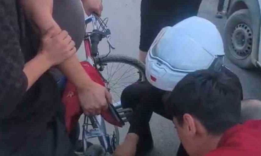 Kahramanmaraş'ta Çocuğun Ayağı Bisiklete Sıkıştı, Yunus Polisleri Kurtardı