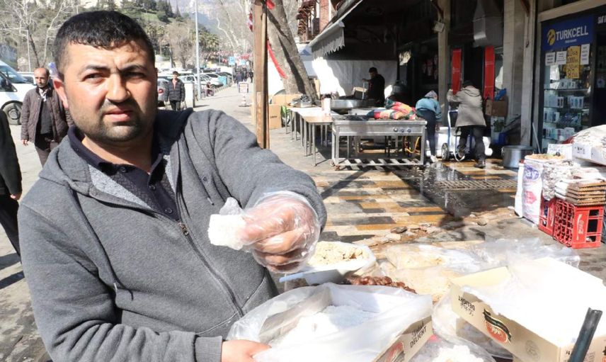 Kahramanmaraş’ta hayat yavaşça normale dönüyor: Esnaf dükkanlarını açmaya başladı