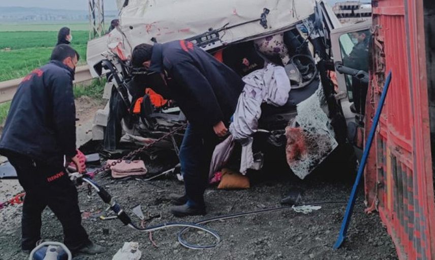 Kahramanmaraş'ta İki Tır Kazaya Karıştı: Tır Sürücülerden Biri Öldü