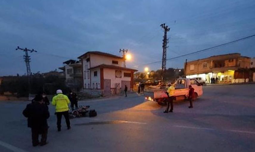 Kamyonetle Çarpışan Motosiklet Sürücüsü Yaralandı