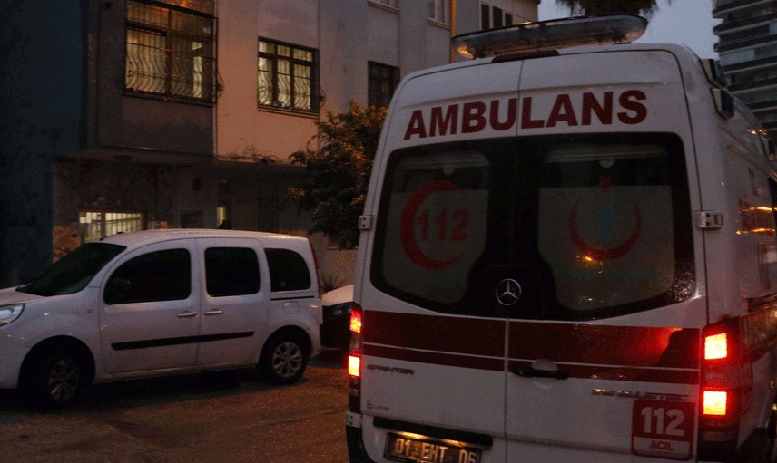 Kan Donduran Olay: Adana'da Kardeşinin Dini Nikahlı Eşini ve Annesini Yemek Masasında Katletti