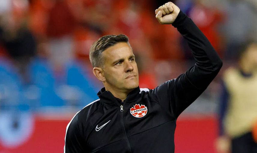 Kanada Milli Takımı'nın Teknik Direktörü John Herdman, hem erkekler hem de kadınlarda Dünya Kupası'na katılma başarısı gösteren ilk çalıştırıcı oldu!