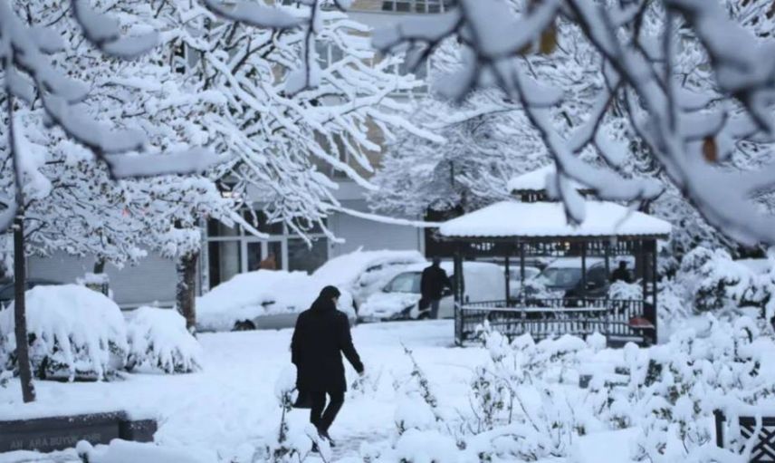 Kar yağışı başladı: Ankara ve o illerde etkisini gösteren yağış tüm gün sürecek!
