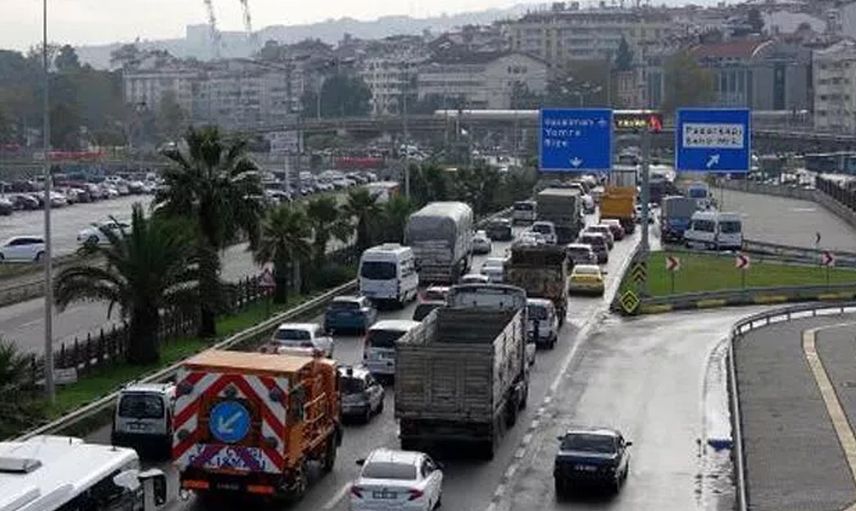 Karadeniz Sahil Yolunda10 Araçlık Zincirleme Kaza!
