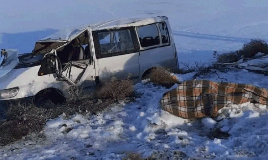 Karaman’da Korkunç Kaza! İşçileri Taşıyan Servis Aracı Devrildi: Ölü ve Yaralılar Var