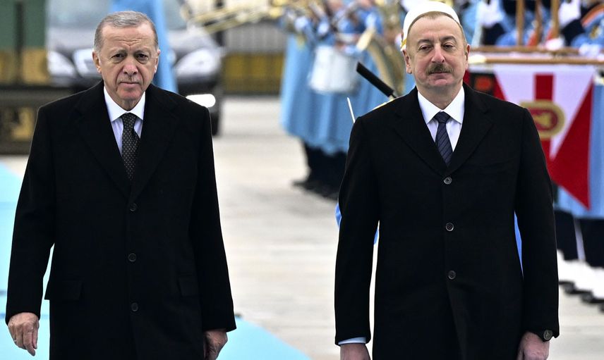 Kardeş ülke Azerbaycan Cumhurbaşkanı Aliyev, Türkiye ziyareti resmi törenle karşılandı!