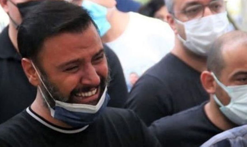 Kardeşi İçin Mevlit Okutan Alişan Annesine Sarılıp Hüngür Hüngür Ağladı!